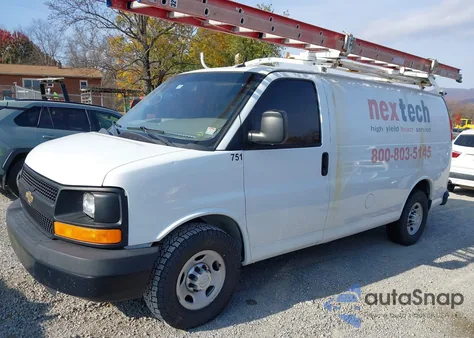 2015 Chevrolet Express 2500 Work Van z USA, uszkodzony, nr VIN 1GCWGFCF6F1277697